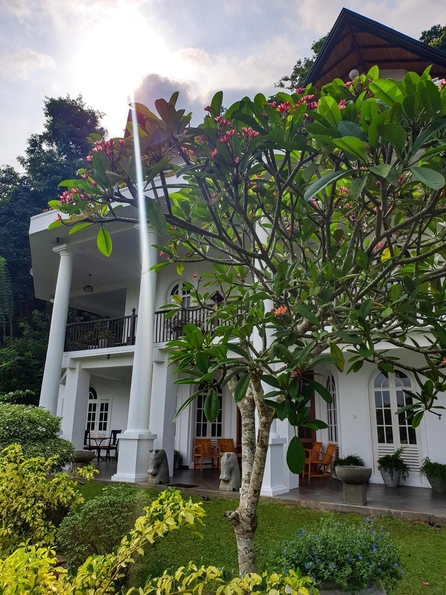 Samindra Villa 캔디 외부 사진