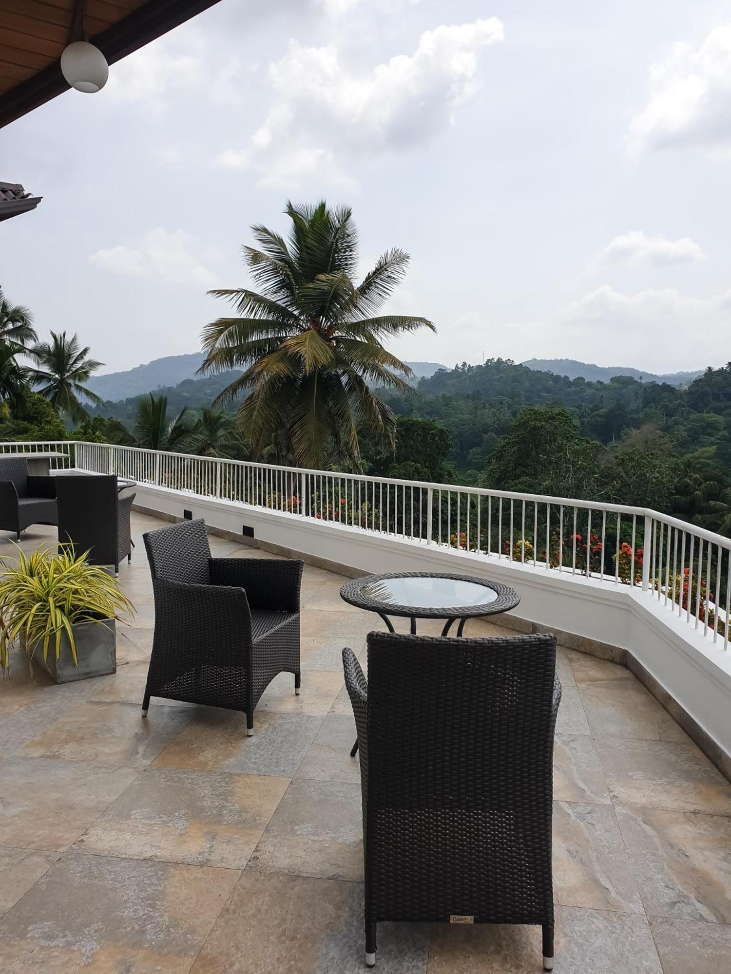 Samindra Villa 캔디 외부 사진
