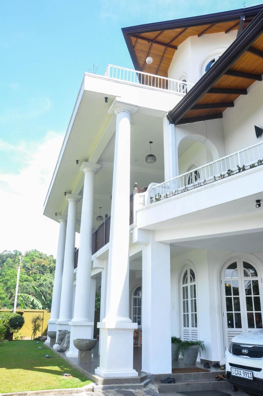 Samindra Villa 캔디 외부 사진